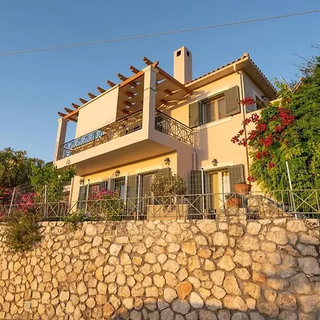 Brian & Dora's House In Kontogourata Kardhakáta