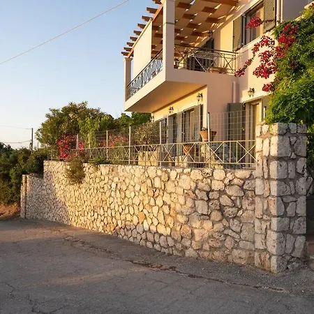 Apartment Brian & Dora's House In Kontogourata Kardhakata