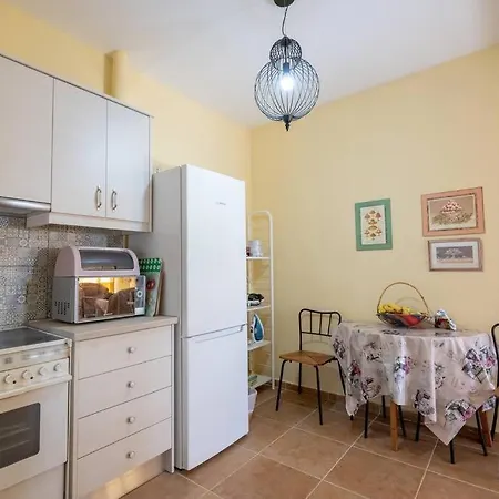 Brian & Dora's House In Kontogourata